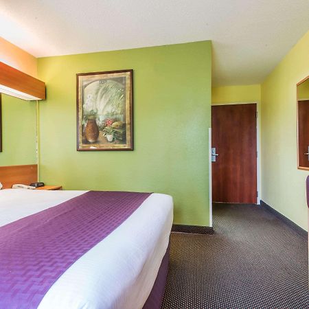 Microtel Inn & Suites By Wyndham Auburn Exterior foto